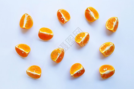 在白色背景中孤立的橙色水果顶部视图图片