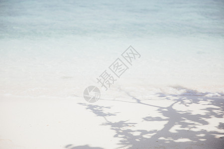 海和沙背景焦点模糊图片