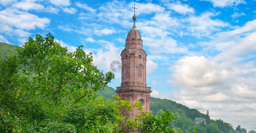 圣灵的教堂在海德堡意志乌鲁普美丽的夏日风景宽广的照片图片