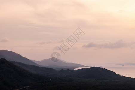 士麦那KA地峡的空气自然视图地峡是麦那半岛最狭窄的点背景