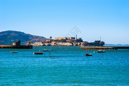 南法语区渔夫码头的阿尔卡特拉兹风景图片