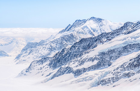 巨大的冰河山地雪的风景苏维埃兹兰图片