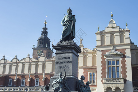 亚米奇相册亚坦麦基维茨纪念碑在克拉科夫时钟塔poland背景