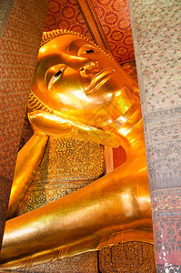 华普邦哥泰王国的金色向上仰卧着的布丁达背景图片