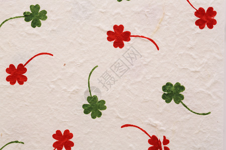 木莓纸质背景的三叶麻图片