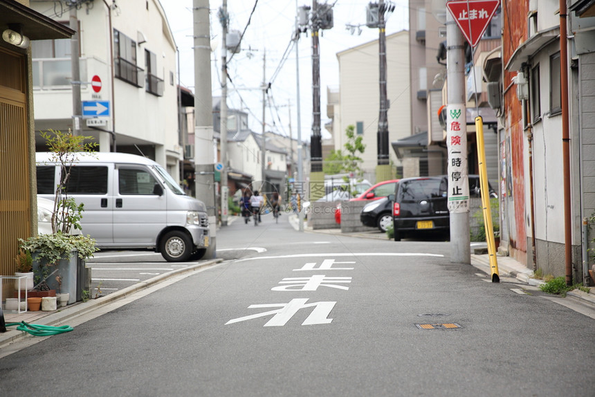Japn的街道有选择焦点在街上京都有选择焦点和模糊不清图片