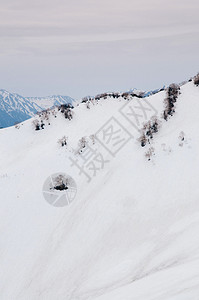 TateymkurobeAlpin路线上的雪山图片