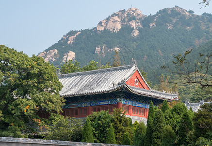 在青岛附近的罗山古老托瓦寺背景图片