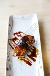 鹅毛草寿司日本食图片