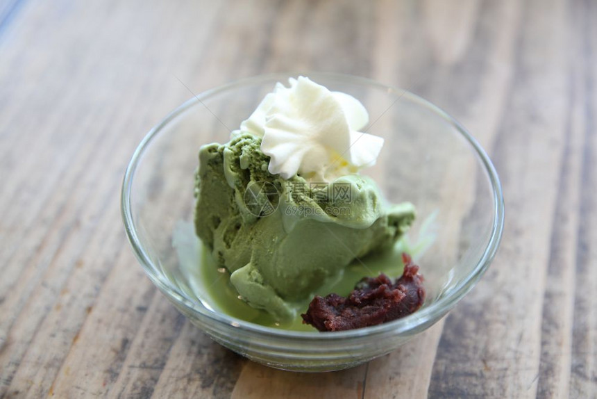 绿茶冰淇淋图片