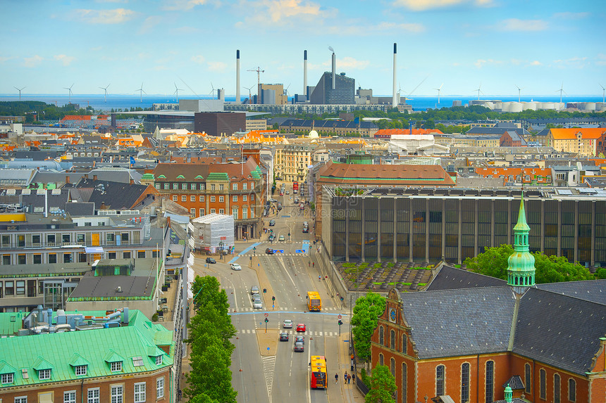 与背景工业厂相伴的应答纳根空中天线denmark图片