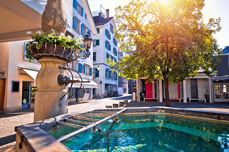 苏黎世喷泉和街边景位于瑞士最大的城市图片