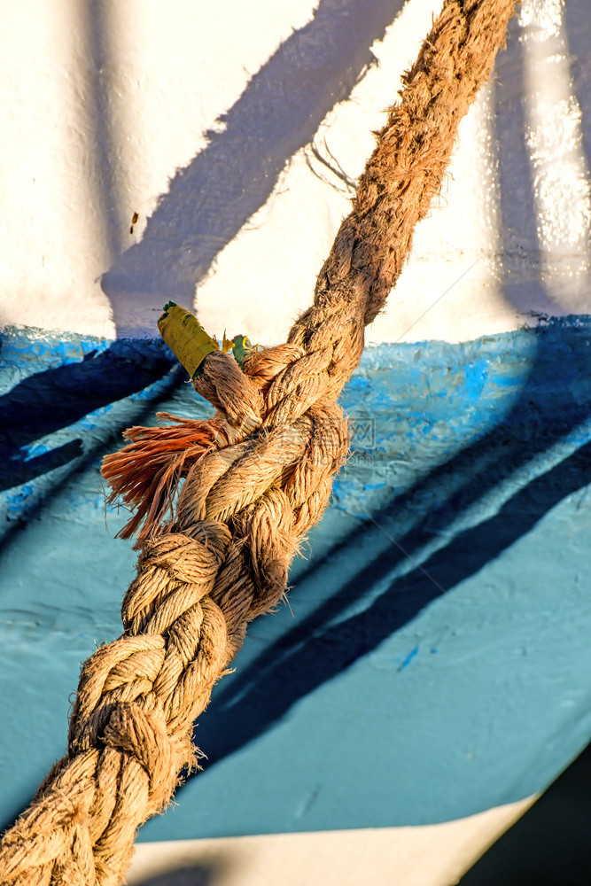 拖网带结的系绳图片