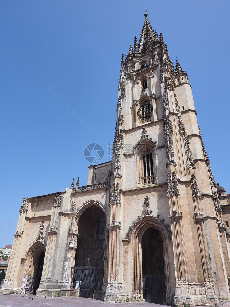 阿斯图里亚西班牙的老维埃多大教堂图片