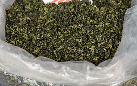 在的fujian省绿色茶叶在fujian省Tlo干枯图片