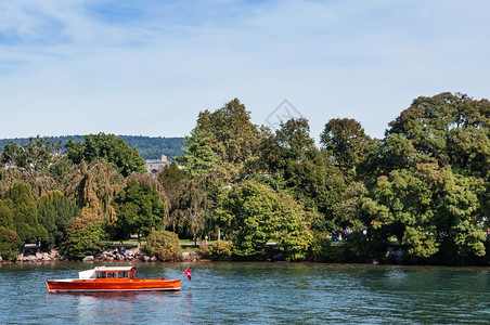 2013年9月日苏黎世瑞士绿湖边公园图片