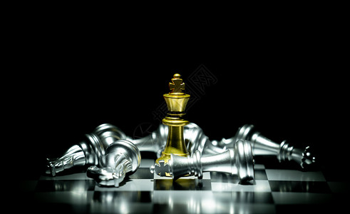 竞争和战略棋的概念图片