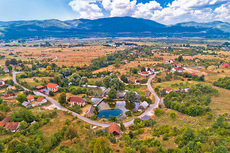 河源和谷空中观察croati的立卡地区图片