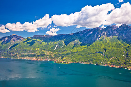 高山悬崖和于麦氏风景意大利高清图片