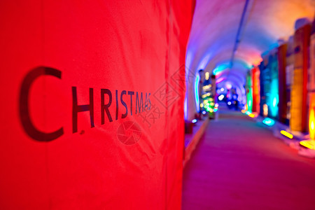圣诞节灯光和红色标志首都croati图片