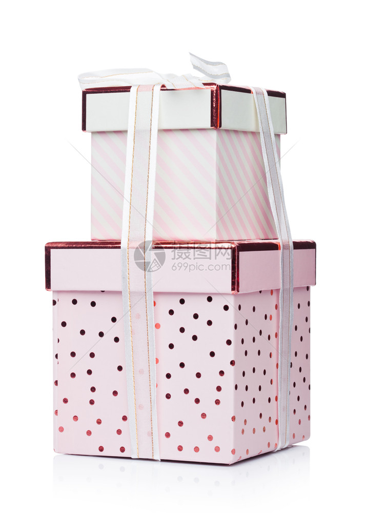 生日或情人节的粉红色礼物盒白背景的一天图片