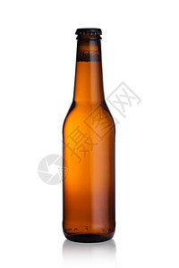 棕色玻璃啤酒瓶黑色帽子白底与反光隔绝图片