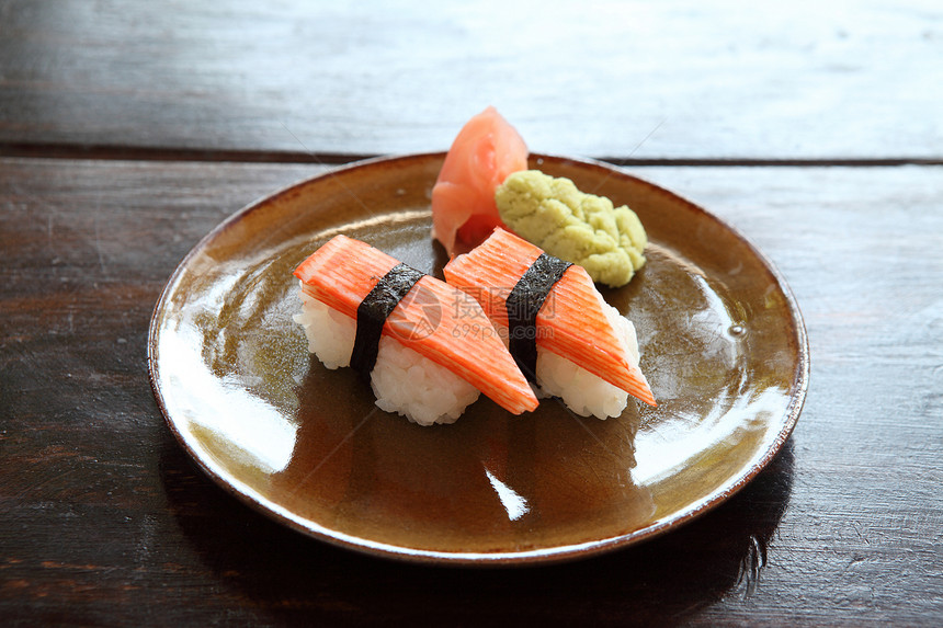 螃蟹棒寿司图片