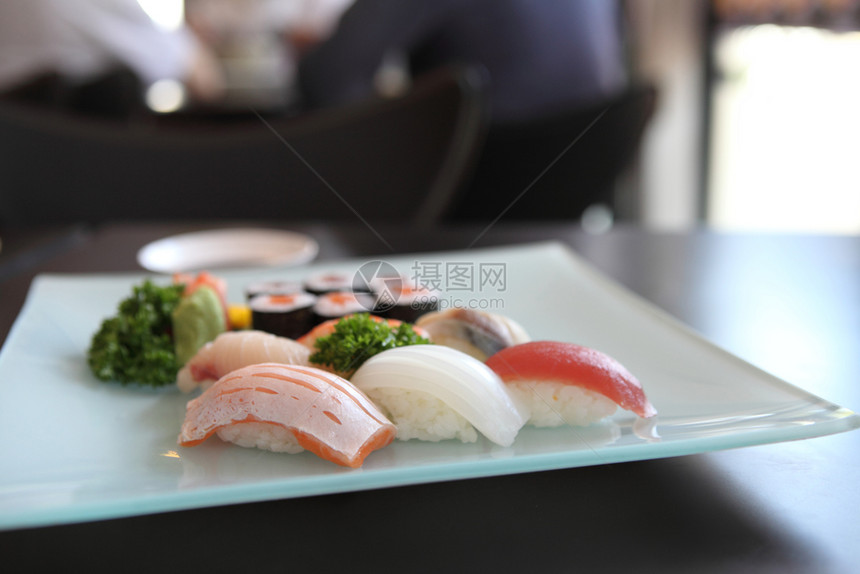 混合寿司图片