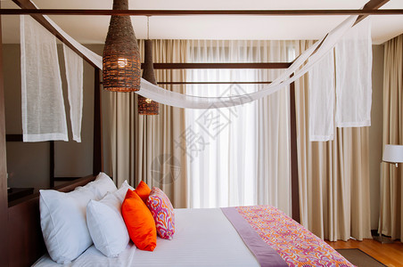 酒店式双人床背景图片