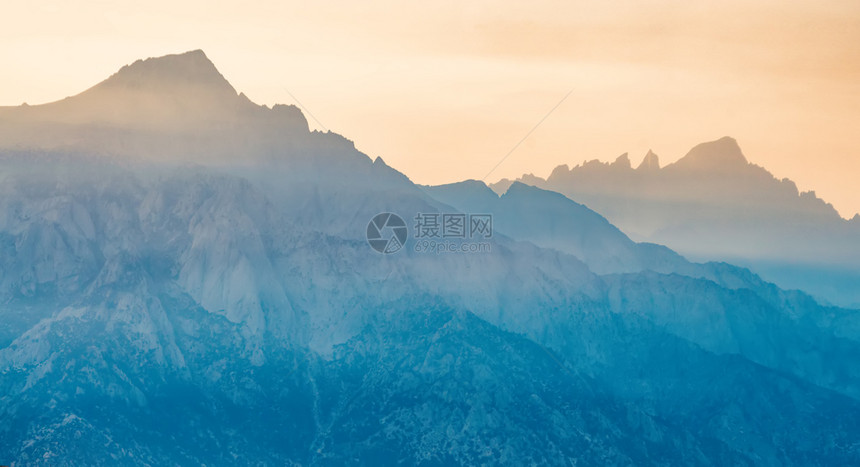 加利福尼亚山区的印度森林图片