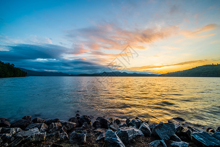 你是魔鬼吗南卡罗莱纳湖的美丽风景背景