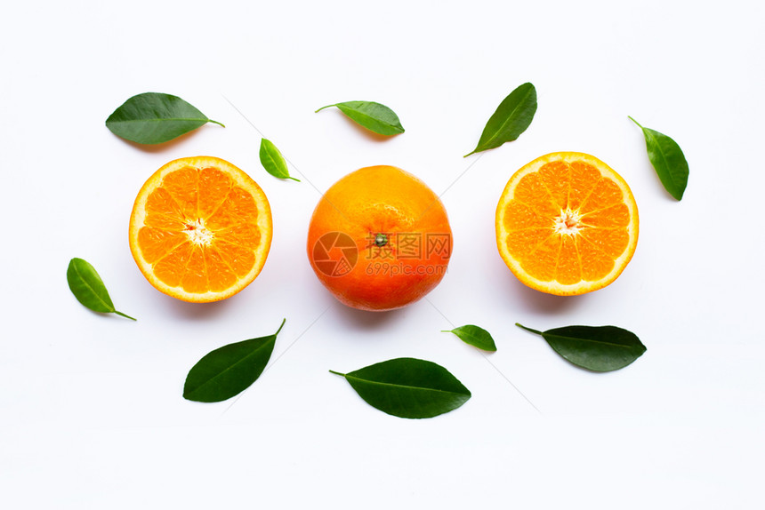 白色背景有叶子的新鲜柑橘水果图片