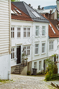 美丽的小街道在伯尔根诺威图片