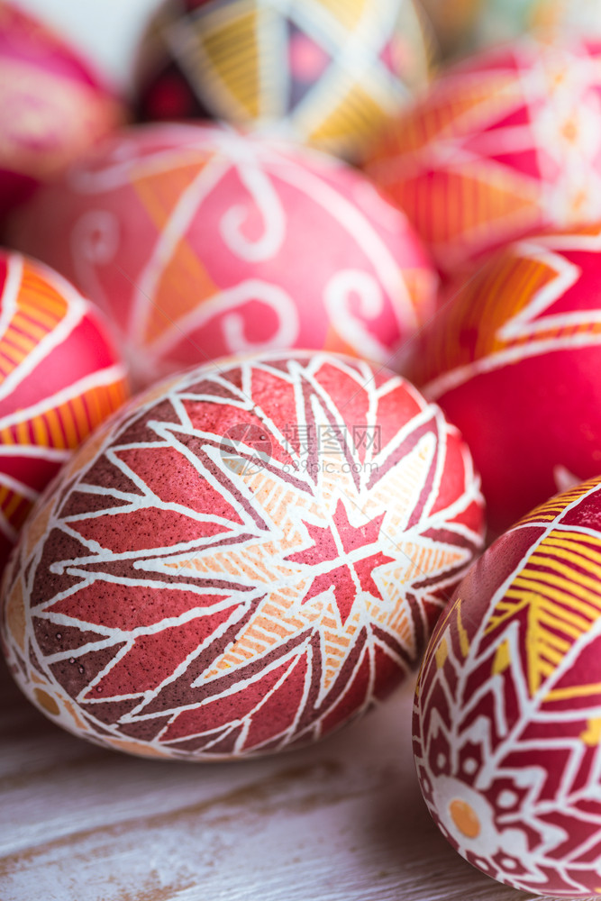 美丽的东边鸡蛋皮桑卡手工制作的乌拉尼传统图片