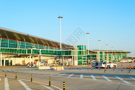 飞机机场的服务车图片