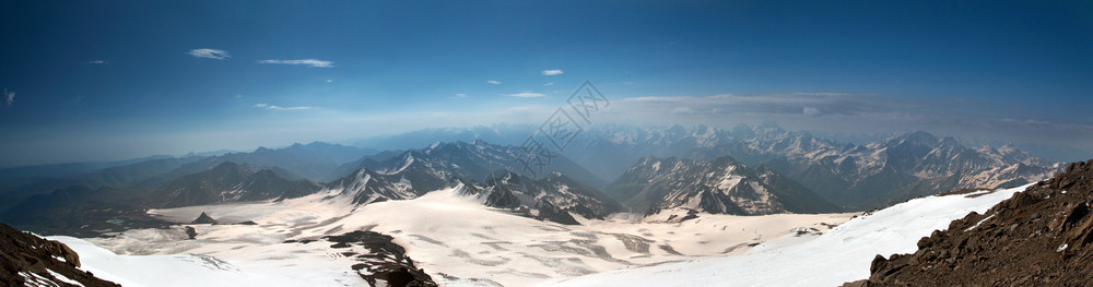 冰和山丘天空全景风云图片