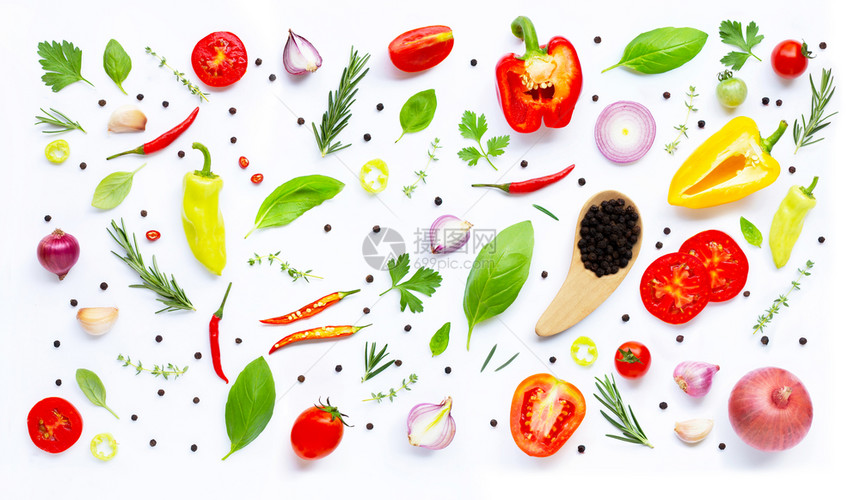 各种新鲜蔬菜和白药草健康的饮食概念图片