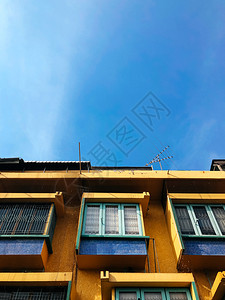 黄色建筑背景图片