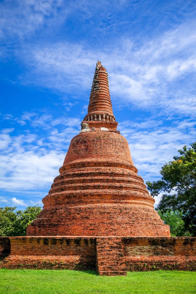 泰国大城府的watlokayasutharam寺庙泰国大城府watlokayasutharamtemple图片