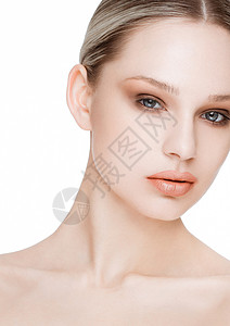 具有天然化妆皮肤护理和温泉治疗的美容时装模特图片