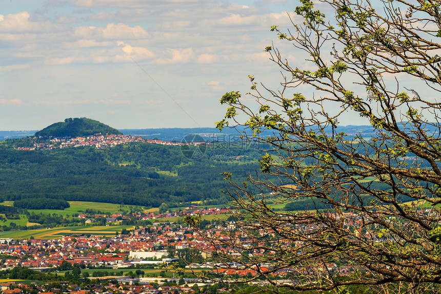 在德国的著名山丘Hohenstauf图片