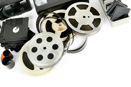 电影免费素材白色背景上隔绝的旧照片和录像设备反向存储介质免费文本空间背景