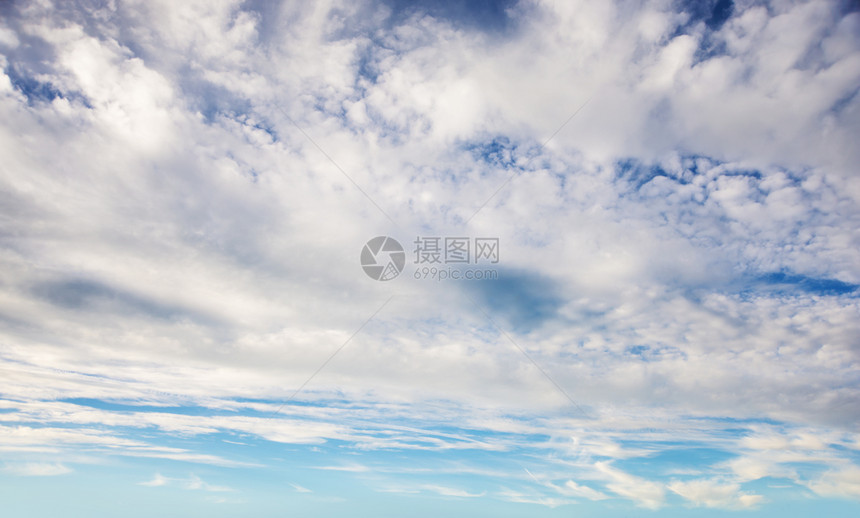 美丽的蓝天空云彩如自然背景图片