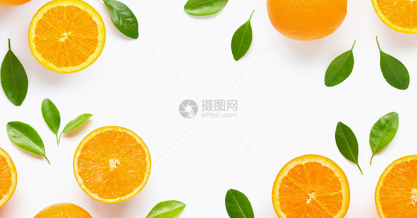 由新鲜柑橘水果制成的架子其叶与白色背景隔绝多汁和甜复制空间图片