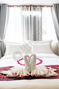 酒店床上花式折叠毛巾图片