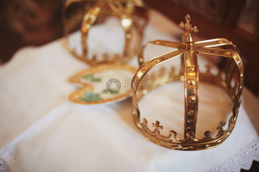 婚礼的王冠图片
