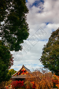 2018年月9日018年通京日本古老的木制红建筑基约米祖卡农多神庙背景图片