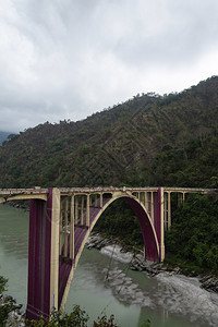 加冕桥西宾格尔印地亚图片