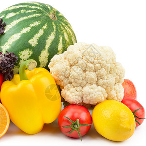 在白色背景上隔离的水果和蔬菜有机食品图片