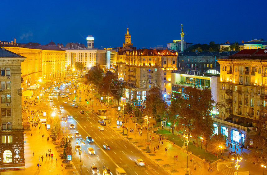 库拉内市中心空观景区khresatyk大街的明亮光照Kiev市风景图片